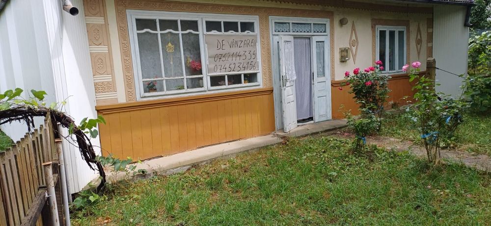 Vând casa în Lișna  jud. BT