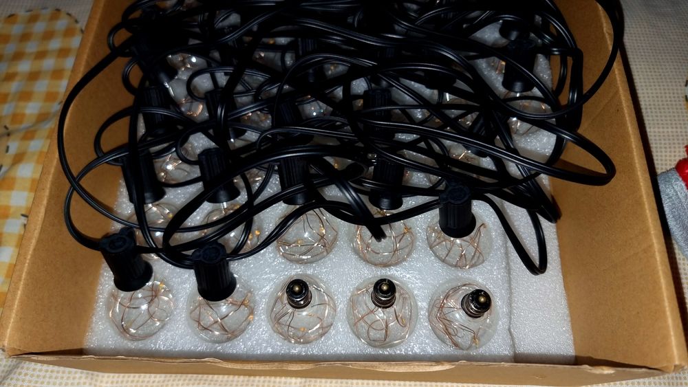 Ghirlandă LED Copper Wire, 4.5W Total! 30 x becuri G40, 5led/bec,11.7m