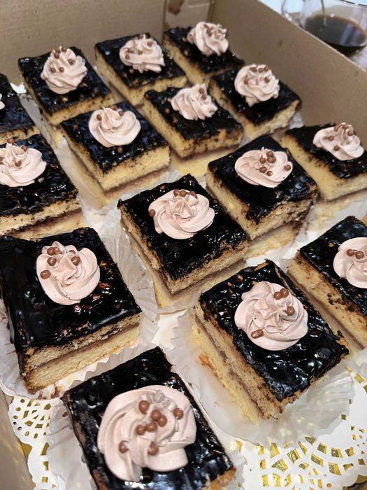 Пеку на заказ торты, пироженное