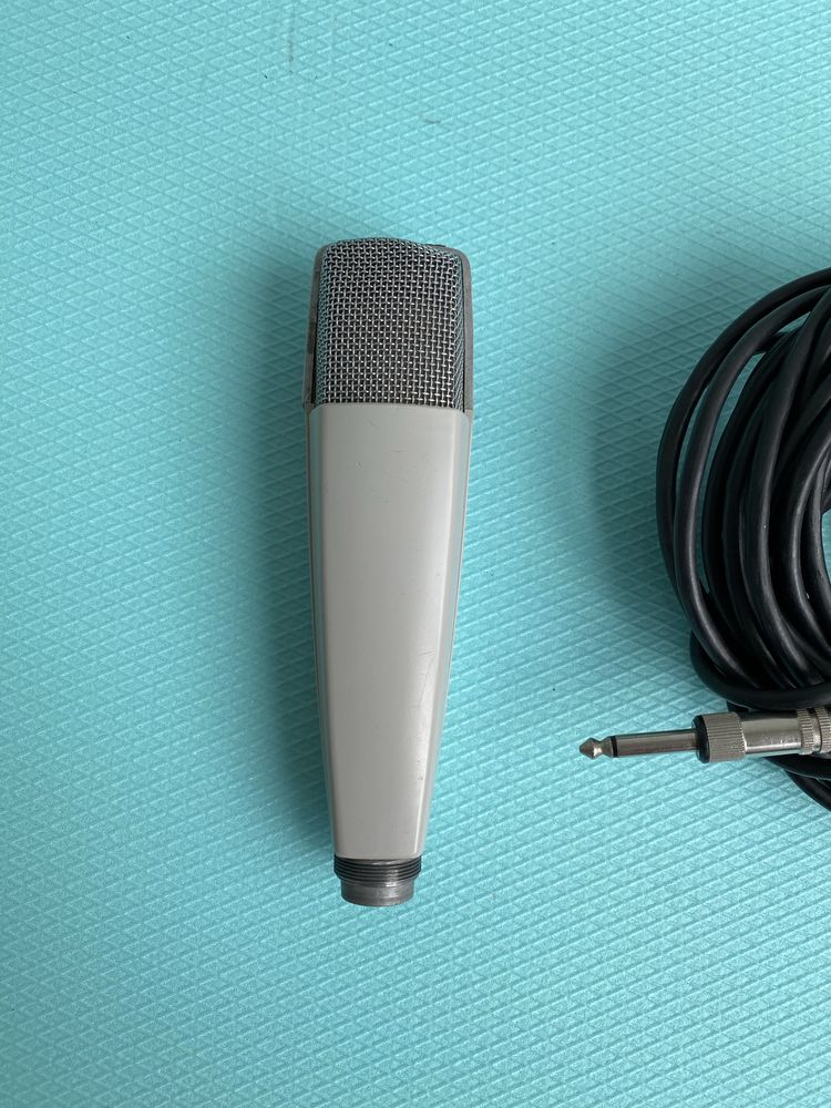 SENNHEISER MD 421-2 II - Микрофон + дълъг кабел