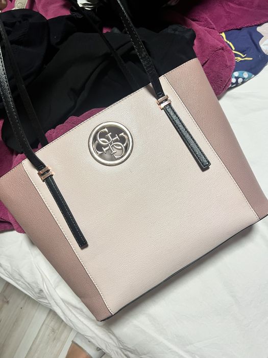 Чанта guess с дълга дръжка