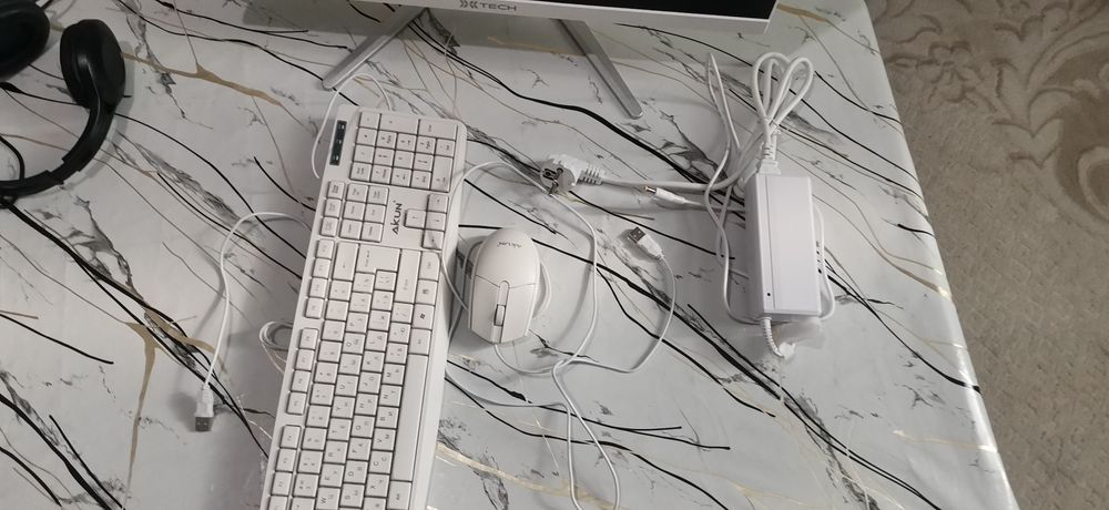 Monoblok Tech ofis va uy uchun