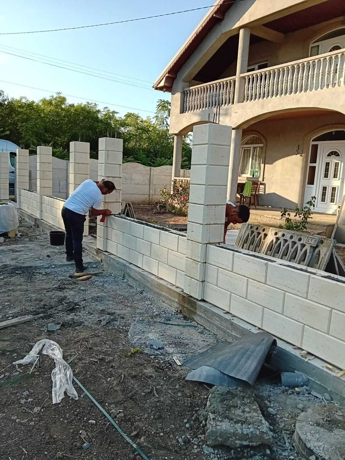Construim garduri din sipca metalica, jaluzele, tabla, plasa si BCA