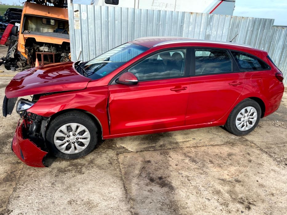 Hyundai I30 1.4MPI, 100ph, 6sp, engine G4LC, 2018g., 36000km. на части