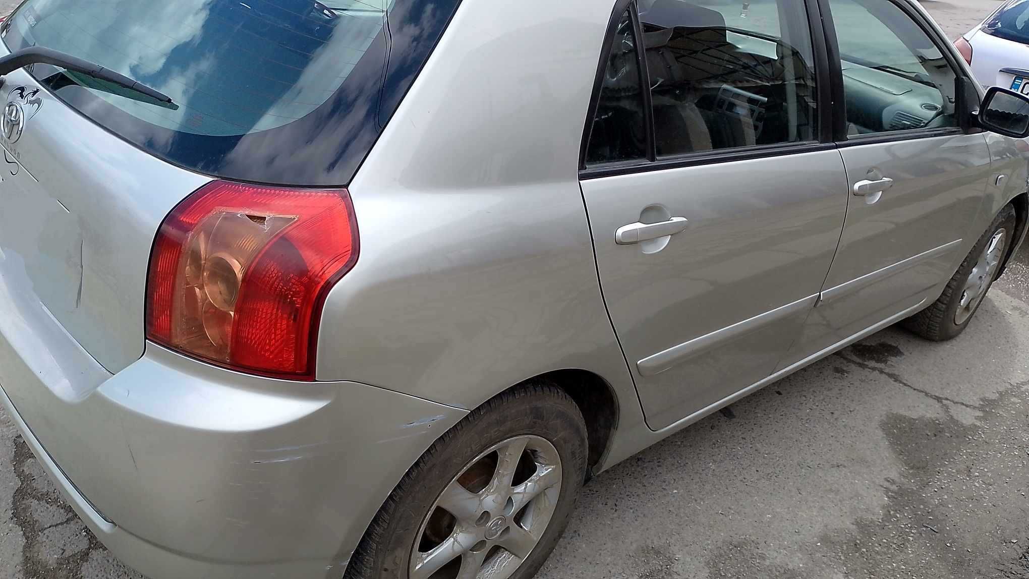 Продава се Toyota Corolla 2. 0 D4-D 116 2005г.