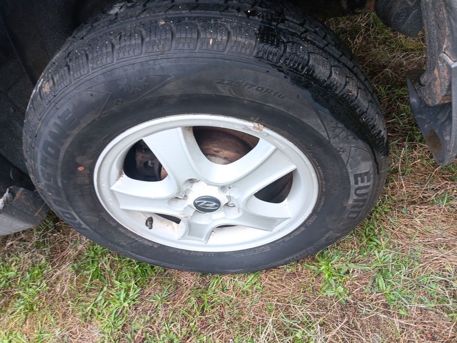 Хюндай Санта фе на части