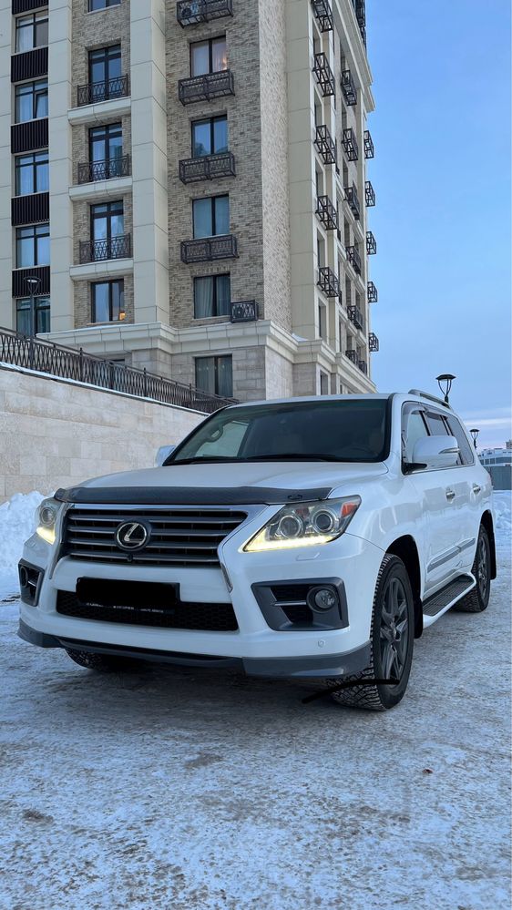 Lexus LX 570. В идеальном состоянии. Обмен нет.