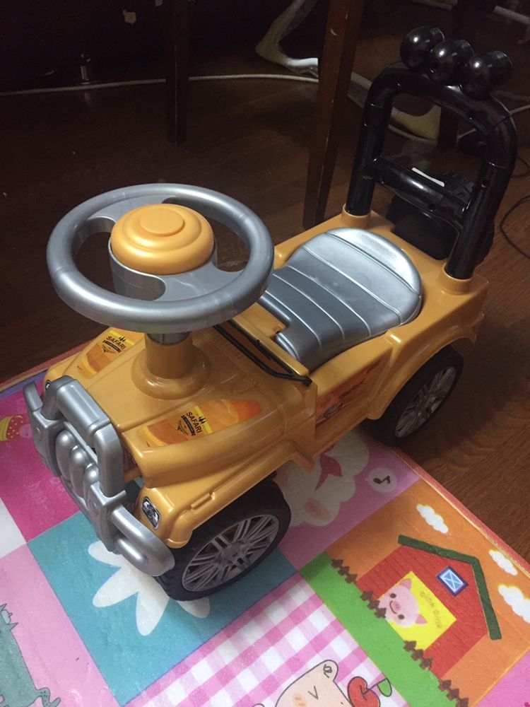 Детская машина толокар каталка игрушка