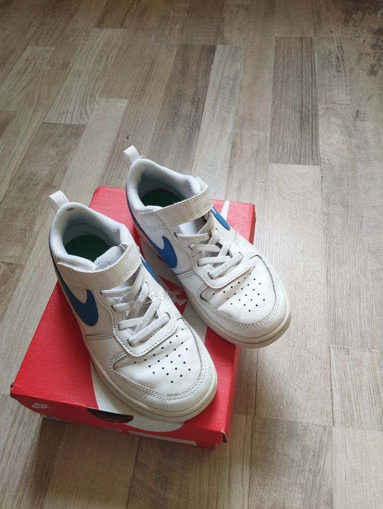 Маратонки Nike 31.5