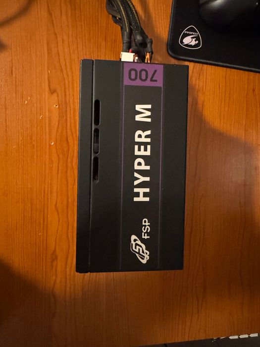 Захранване Hyper 700w полу модулно