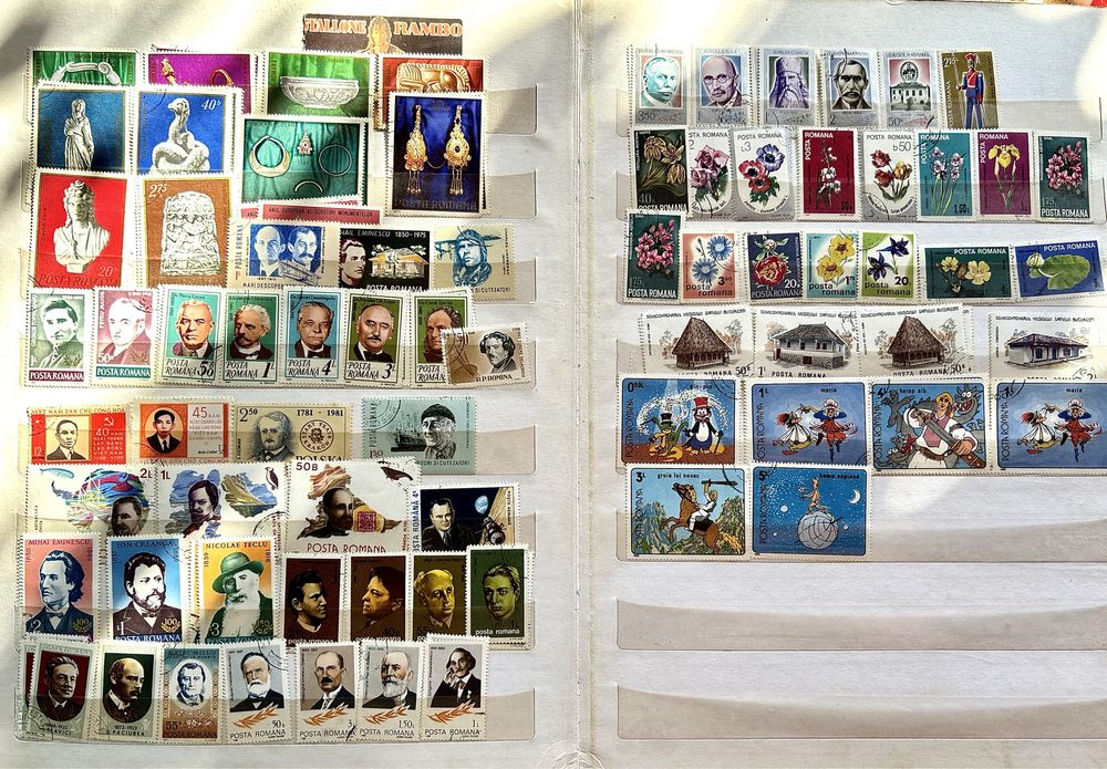 Vând album timbre pentru colecționari