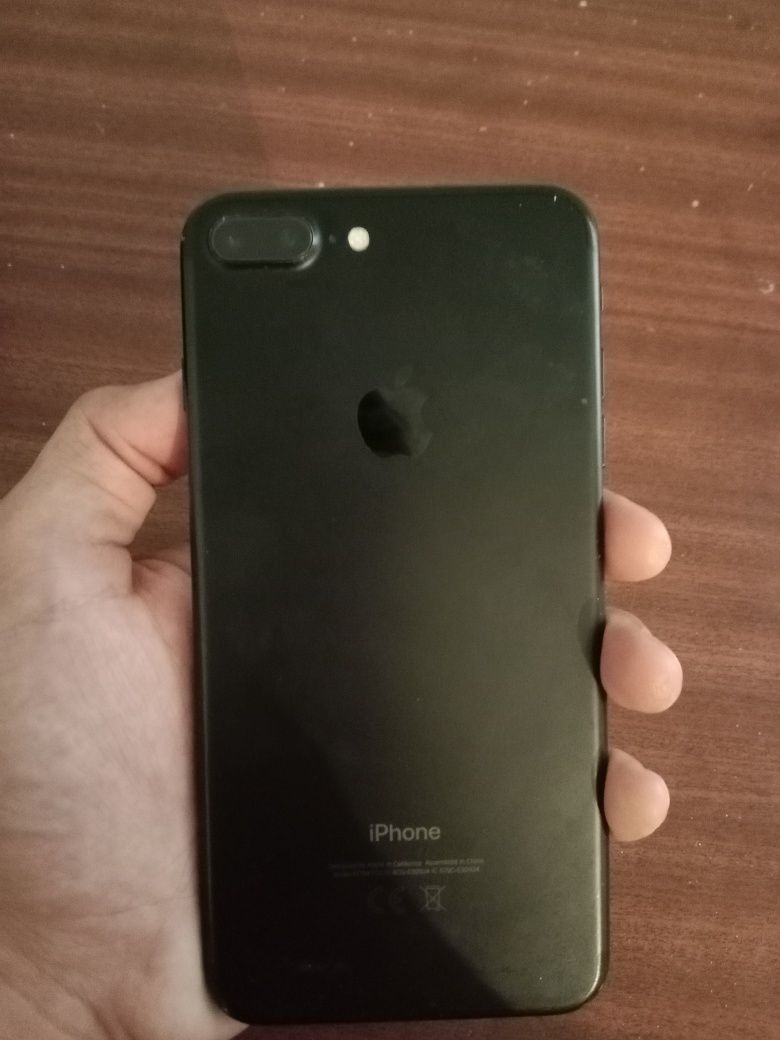 iPhone  7+  32GB