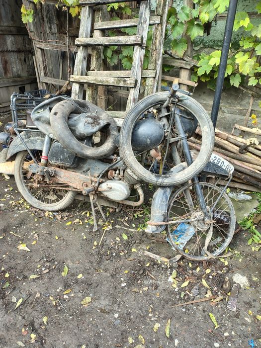 Vând motorete super Carpați pentru piese de schimb