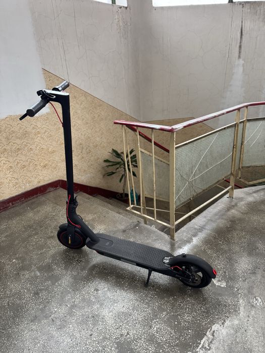 Trotineta electrica Xiaomi m360 PRO gri antracit incarcator si cutie