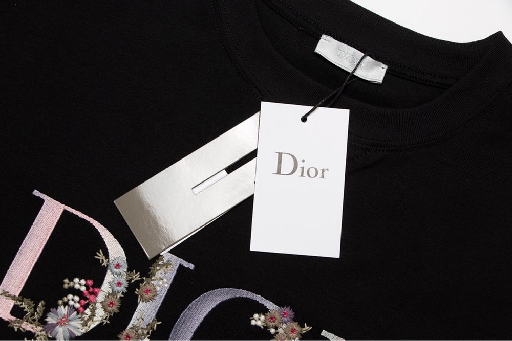 Tricou Dior Calitate Premium