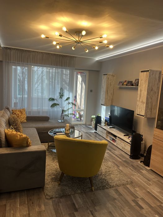 Продава се Двустаен апартамент в Варна, Базар Левски - 59 кв.м за 2526 €/кв.м - Снимка #3