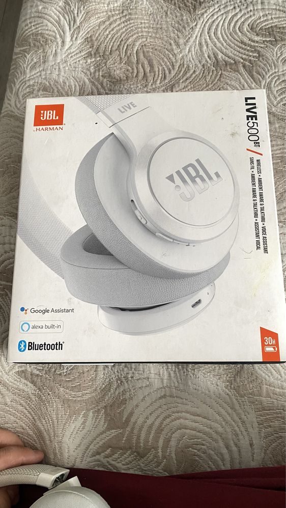 Наушники JBL