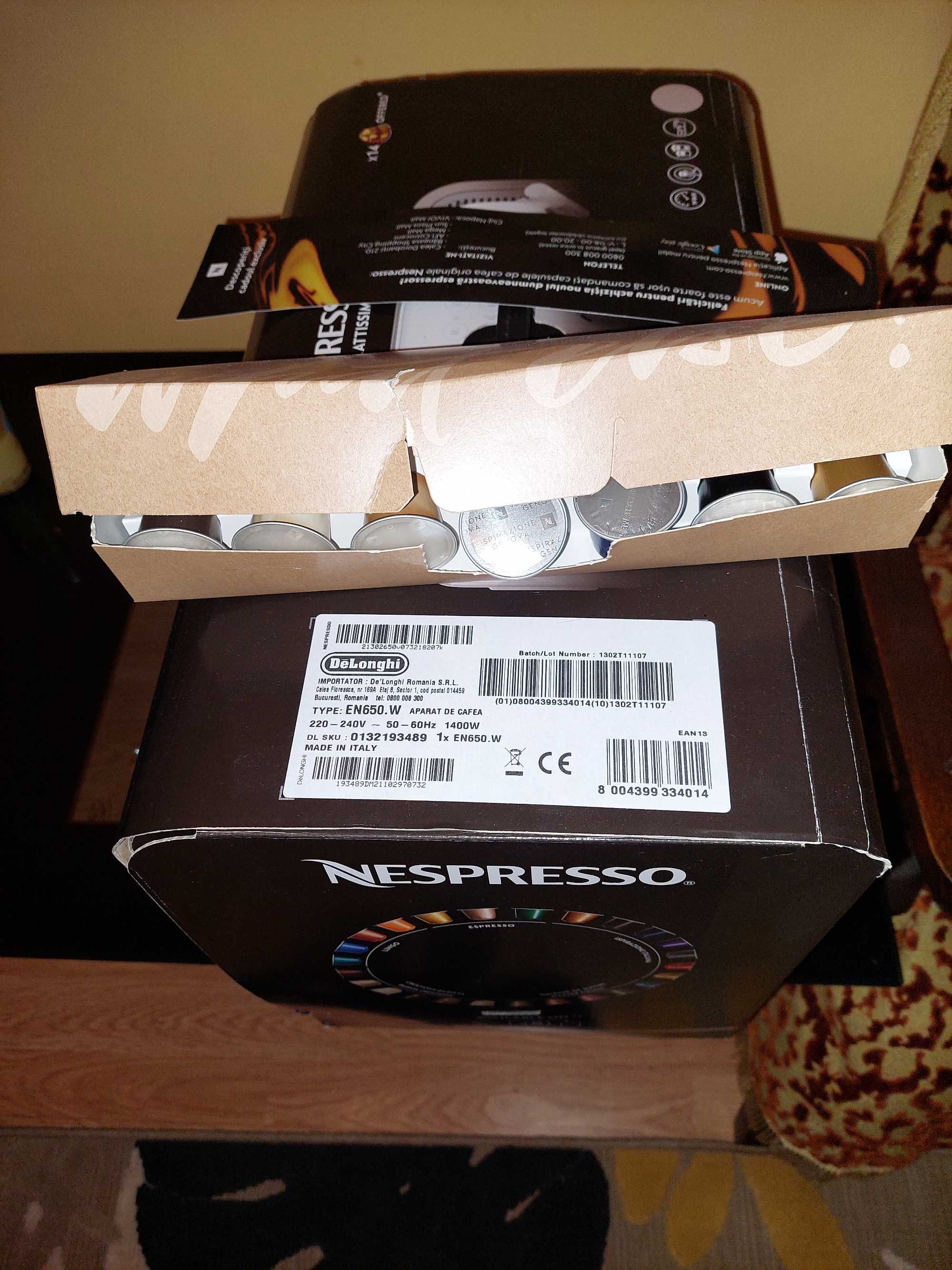 NESPRESSO Delonghi Gran Lattisima E650.W de vanzare Iasi