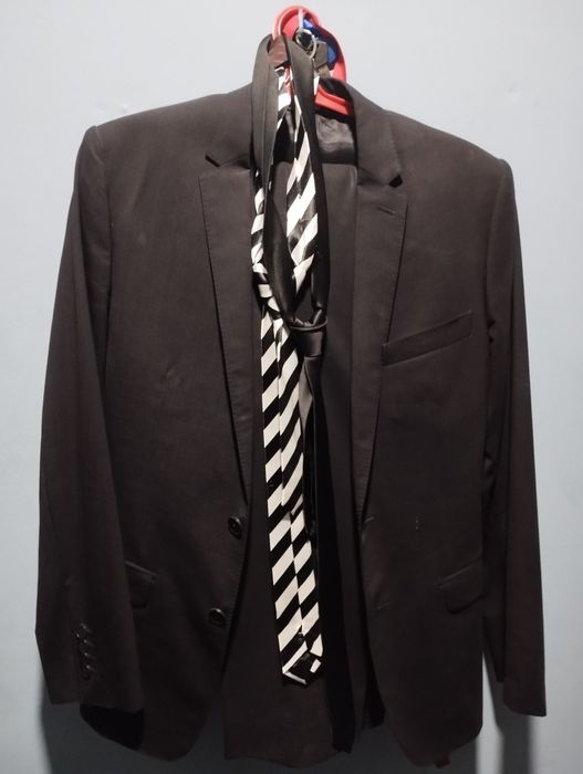 Смокинг/Костюм/Школьная форма