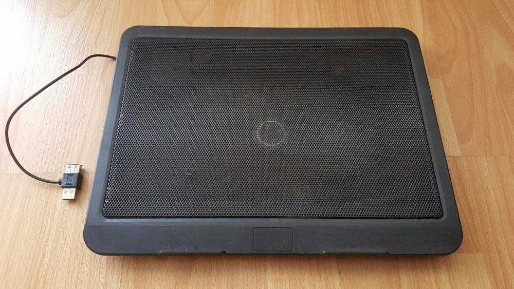 Suport laptop cu ventilator
