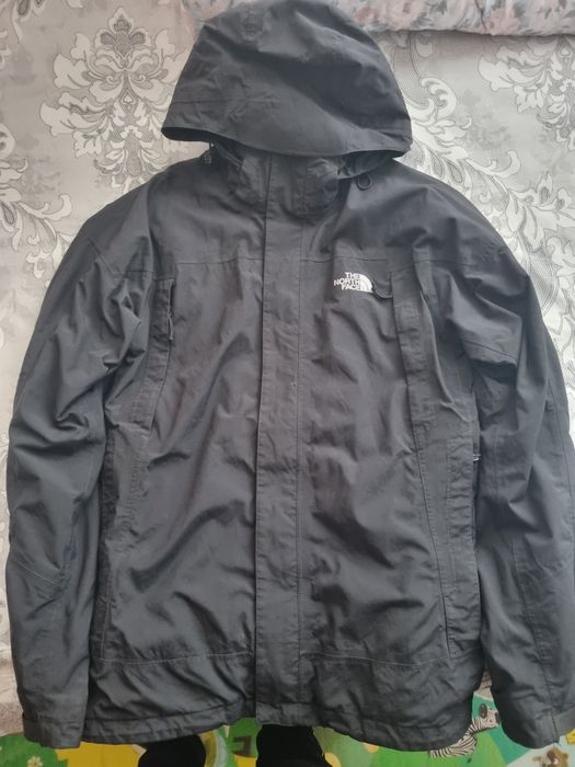 Оригинална ветровка The North Face