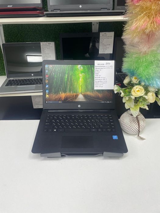 Компактный офисный ноутбук удобно брать  Hp*память256