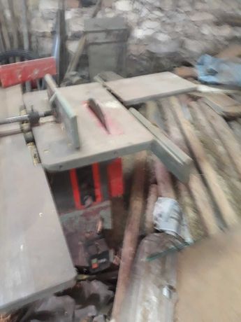 Банциг и дърводелска машина