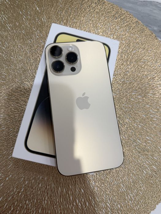 Продам Айфон 14 промакс 256Гб