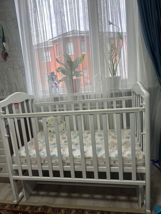 продается манеж детский