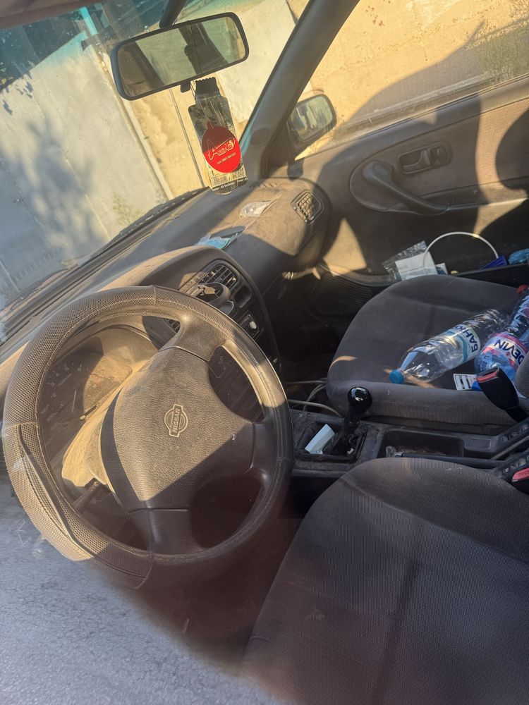 Nissan primera 1.6
