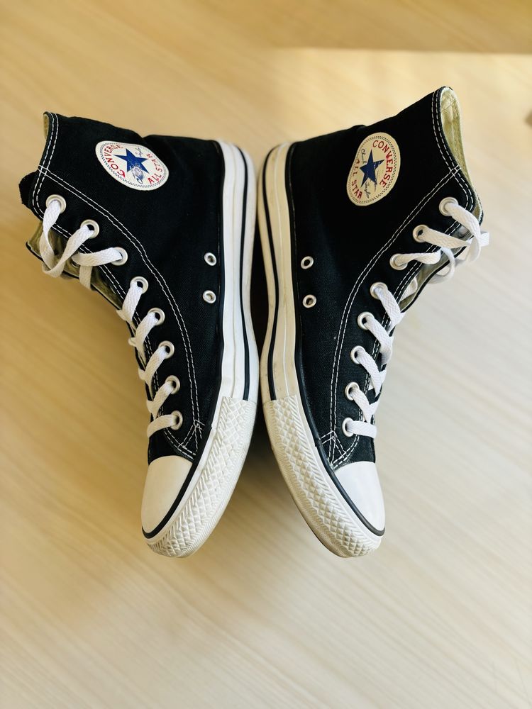 Converse Chuck Taylor (mărimea 43)