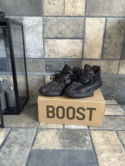 Yeezy 350 boost rock