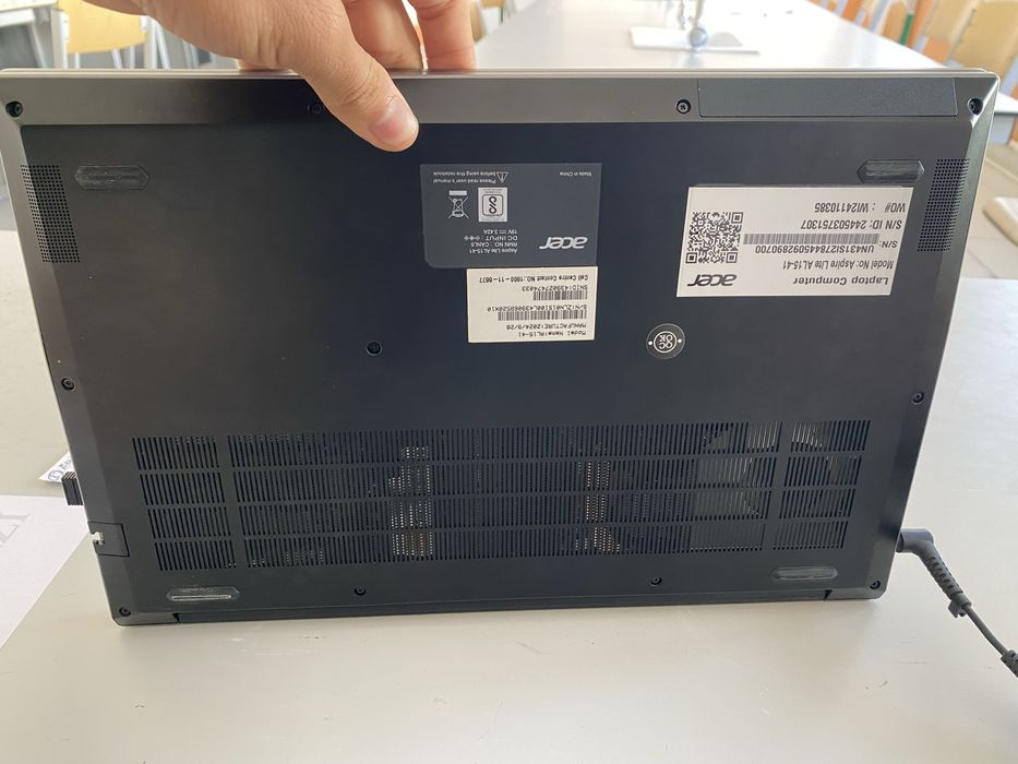 Acer  Aspire lite 16 ga 512 ssd.