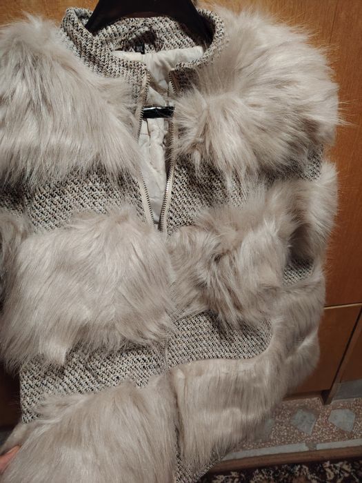 Късо зимно палто