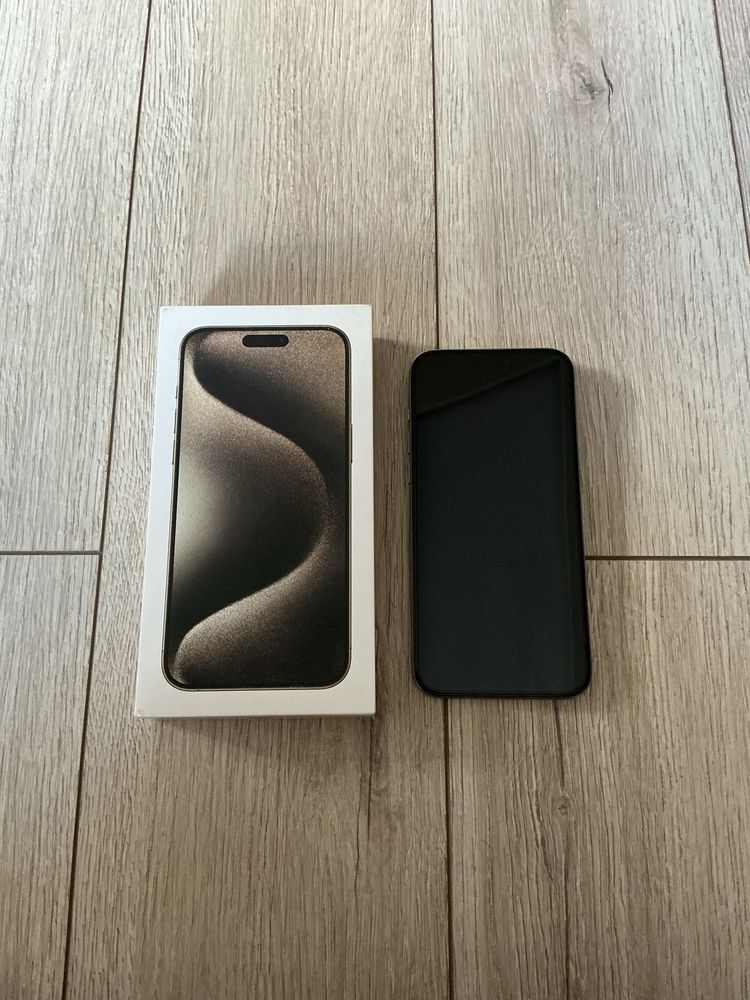 iPhone 15 Pro Max 256 GB в гаранция