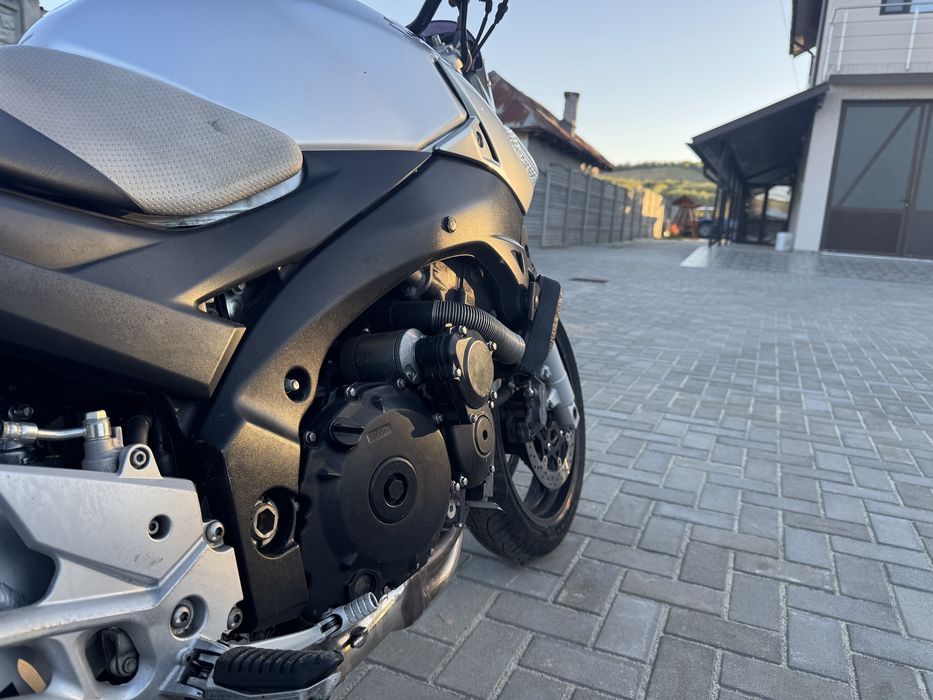 Suzuki GSR 600 2009