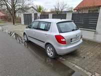 Vând Skoda Fabia 1.2 HTP, 70 CP – 2008 – 195.000 km – Gri metalizat