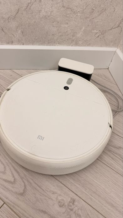 Роьот Пылесос в отличном состоянии