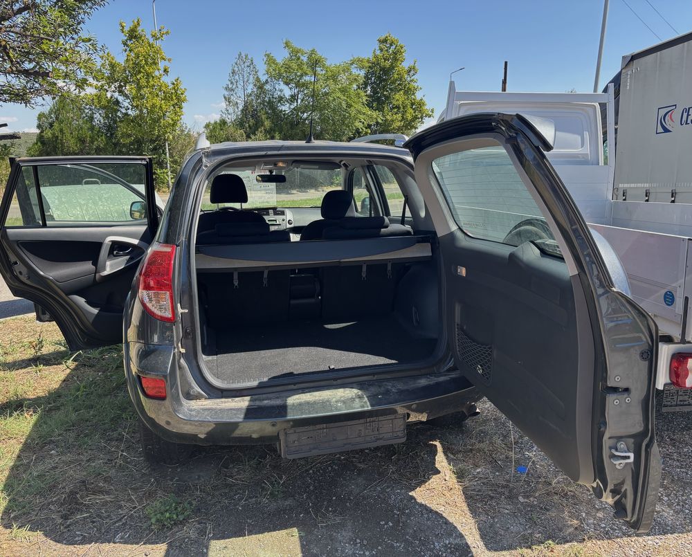 Toyota Rav 4 в отлично състояние