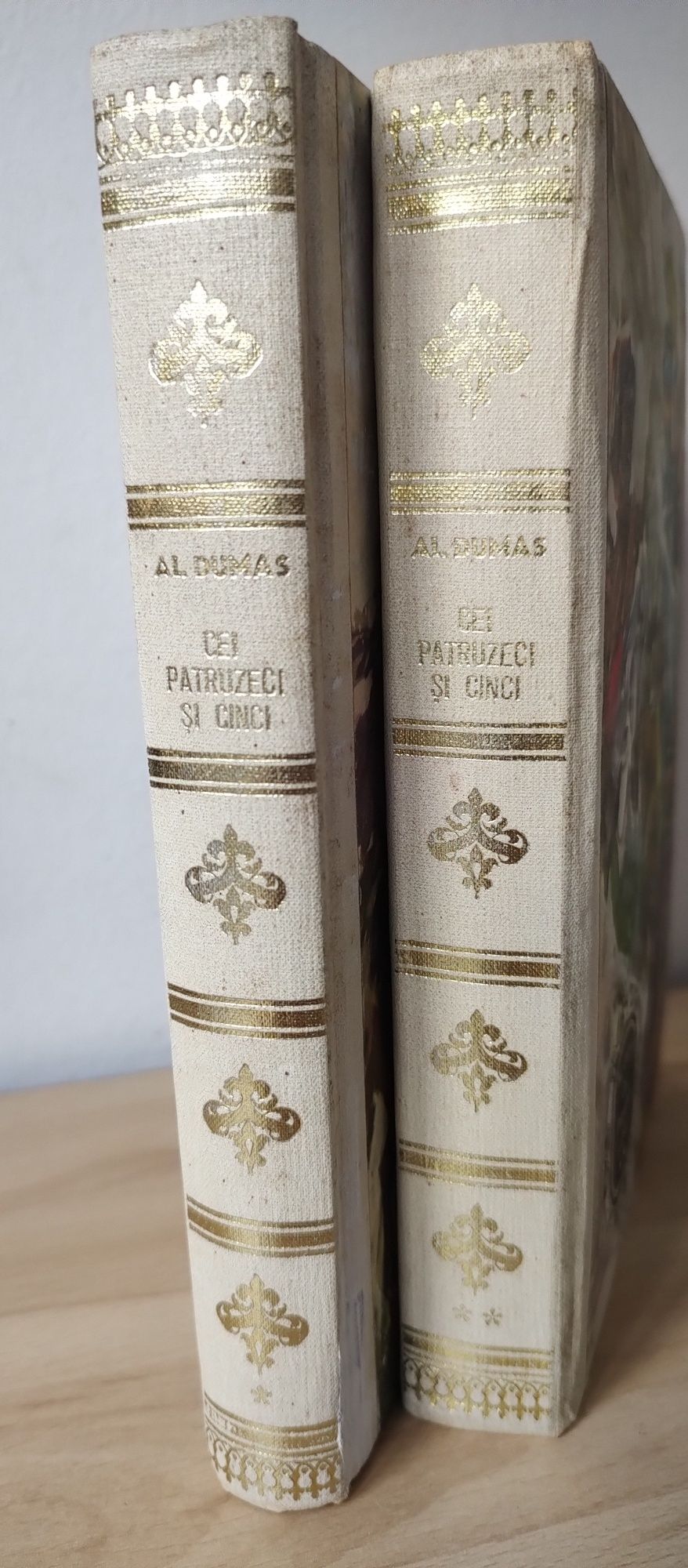 Cei Patruzeci și Cinci, Al.Dumas/ 2 volume