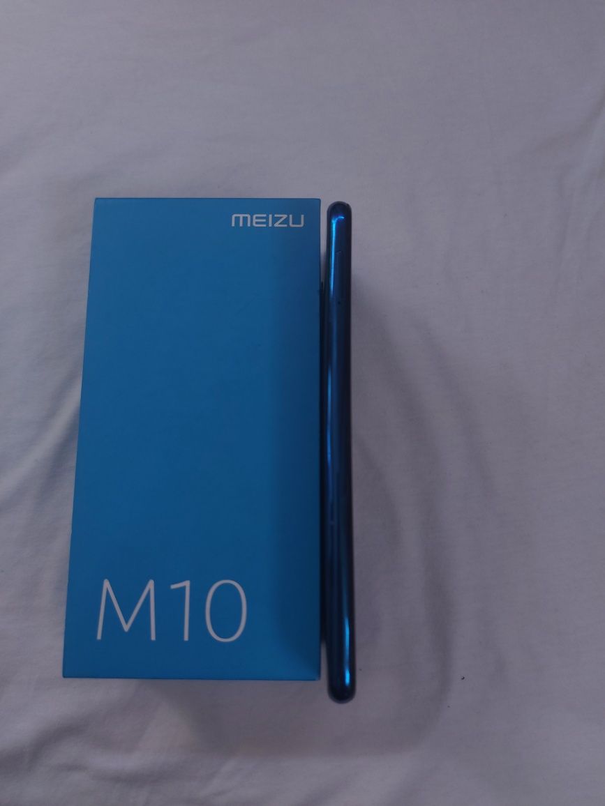 Продаю телефон Meizu m10