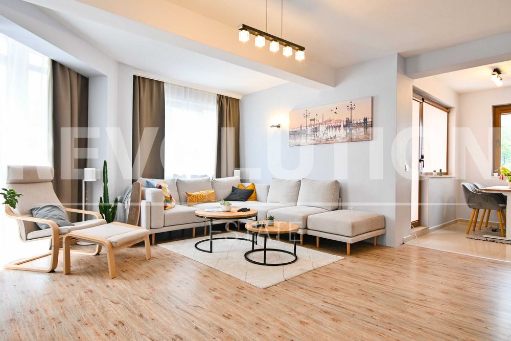 Продава се Четиристаен апартамент в София, Изток - 126 кв.м за 2612 €/кв.м - Снимка #2