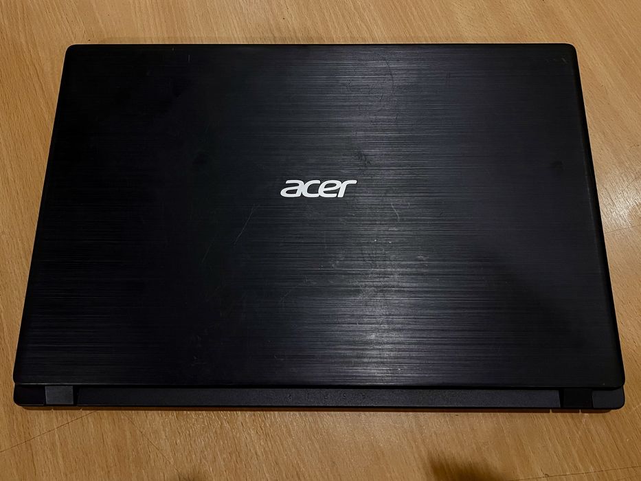 Ноутбук Acer вкл за 15 сек. FULl HD экран