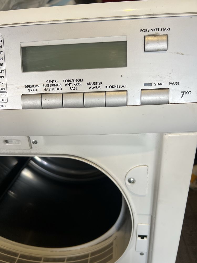 Сушилня AEG/7kg..