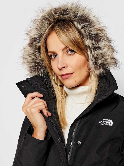The North Face W Recycled Zaneck Parka ОРИГИНАЛ дамско яке/парка - S