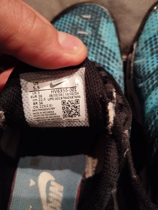 Nike snikrsi air max plus 36