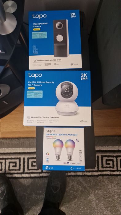 Pachet camera Tapo ,sonerie cu camera video,2 becuri smart Tapo