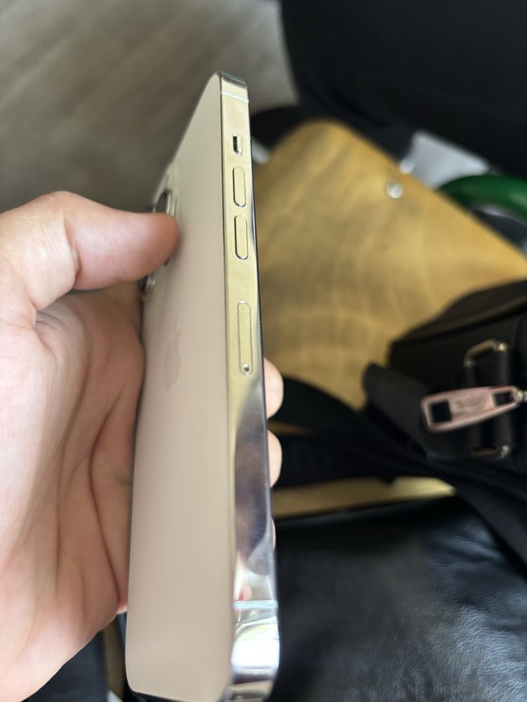 iPhone 13 pro.