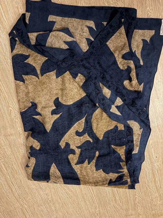 Шал Giorgio Armani