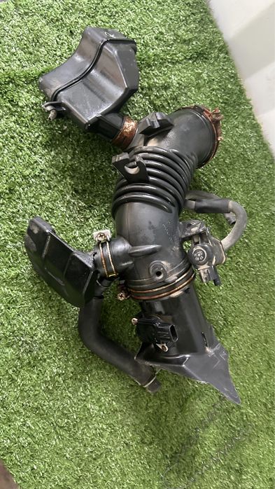 Гофра воздушная,валюметр Тойота Венза ( Toyota Venza 2.7-1-AR)